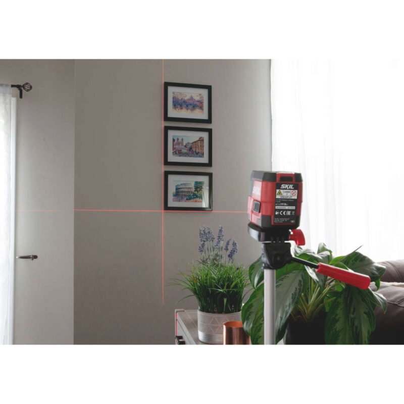 skil MT1E1910AA 5 - SKIL 1910 AA Nivela laser cu linie n cruce, lumina rosie, raza actiune 15m, prindere trepied 1/4, Accu Li-Ion, include incarcator micro USB si clema de prindere - SOLGARDEN