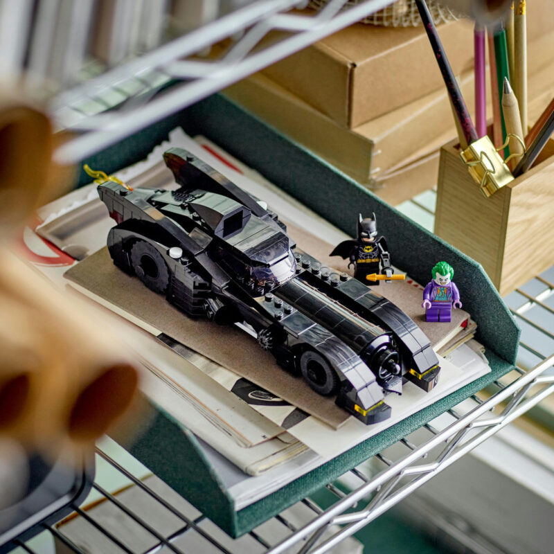 Batmobile: Batman pe urmele lui Joker 76224, LEGO DC Super Heroes