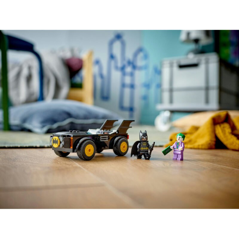 lego 76264 super heroes 5 - Urmarire pe Batmobile: Batman contra Joker 76264, LEGO DC Super Heroes - SOLGARDEN